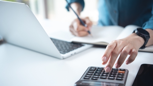 Navigating Construction Costs: The Advantages of Contractors Offering Financing&nbsp;Options